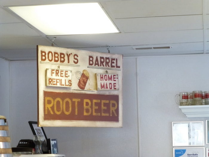 Bob-In Restaurant (Bob-In Again, Bobs Drive-In) - Bob-In Again Web Photos (newer photo)